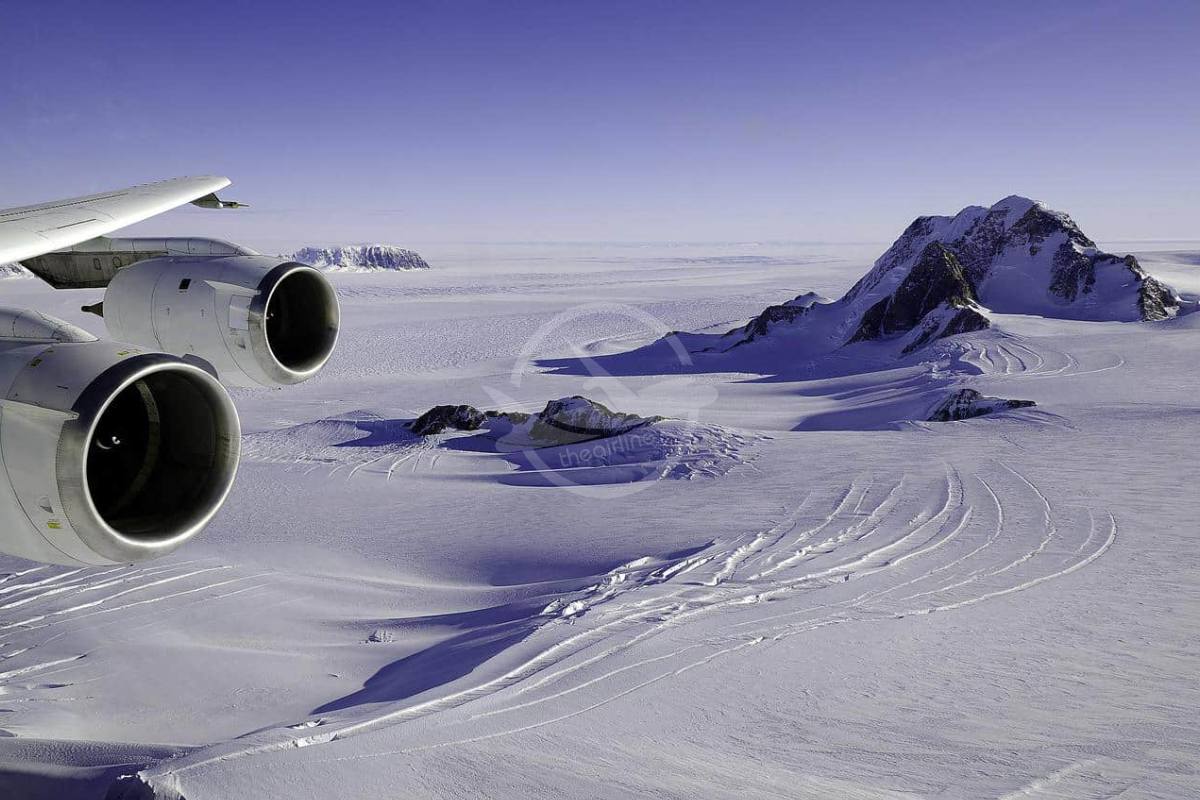 چرا هواپیماها نمی توانند بر فراز قطب شمال پرواز کنند یا اینکه می توانند؟